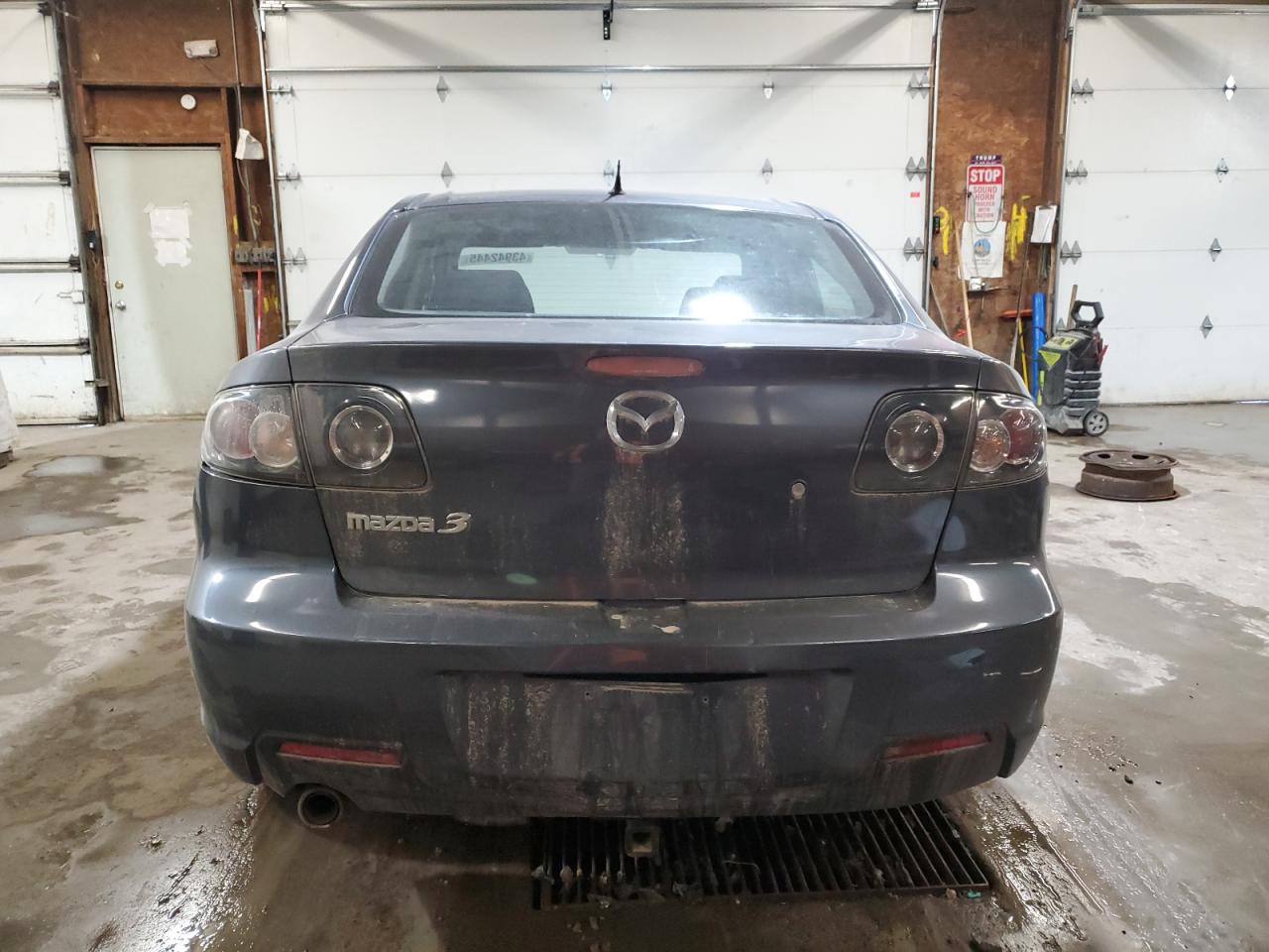 2009 Mazda 3 - Image 6