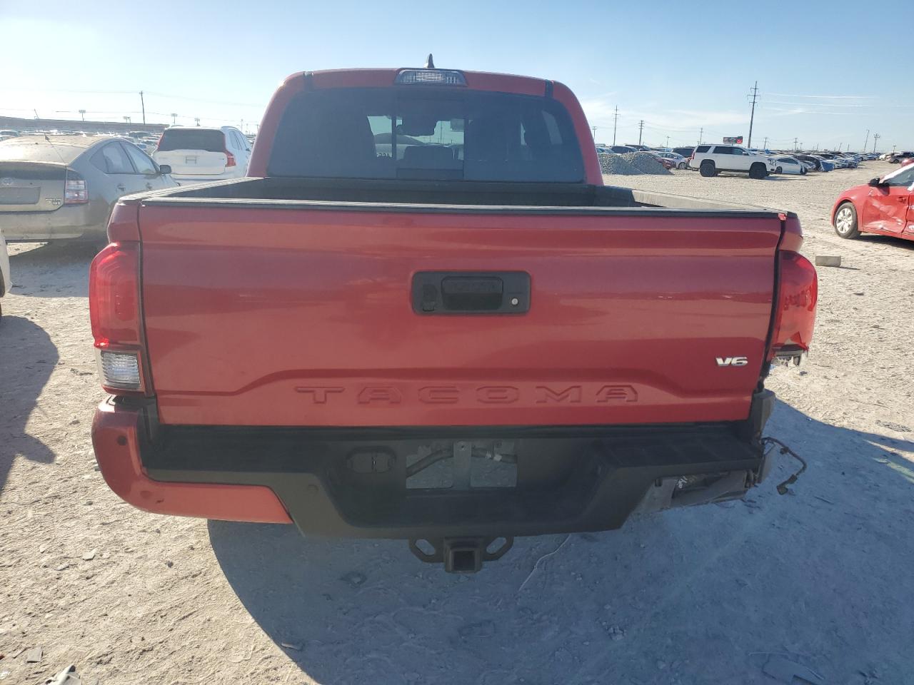 2018 Toyota Tacoma - Image 6