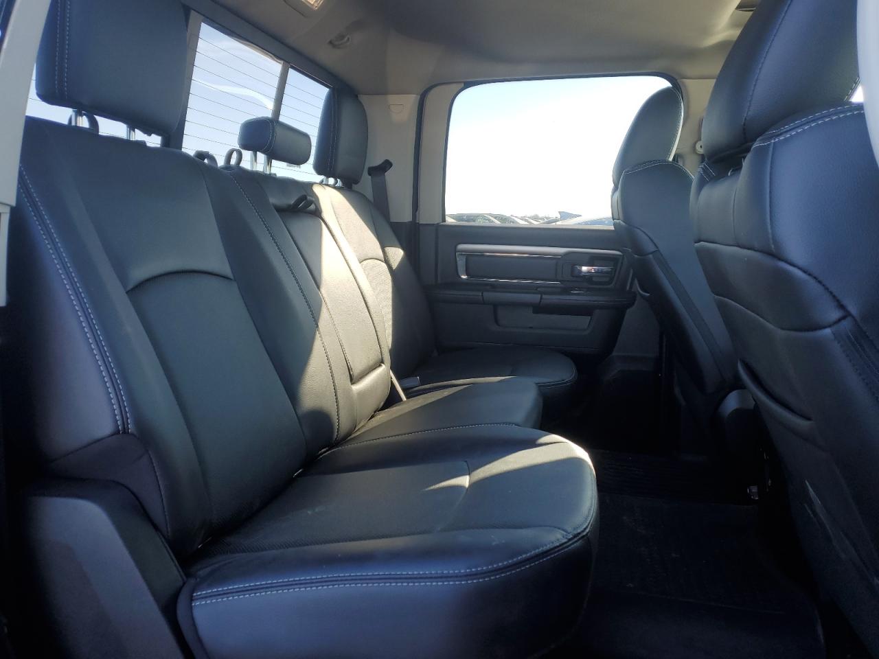 2017 RAM 1500 - Image 10