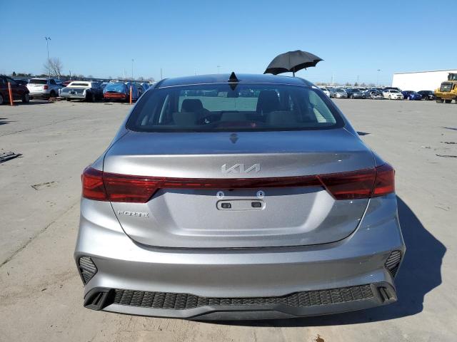  KIA FORTE 2024 Srebrny