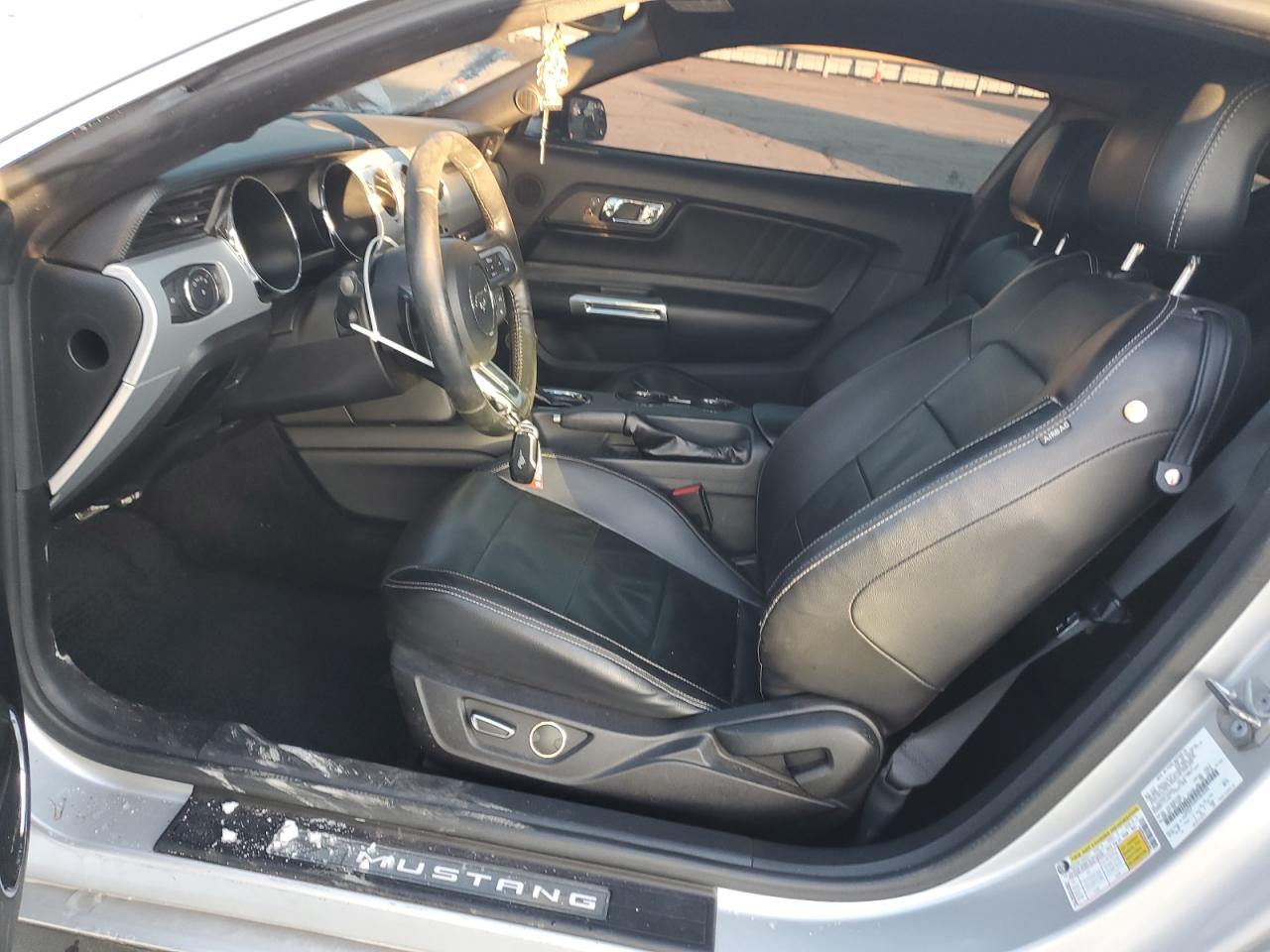 2017 Ford Mustang - Image 7