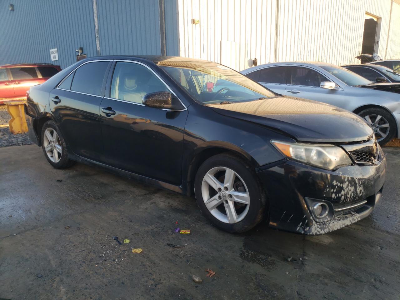 2013 Toyota Camry - Image 4