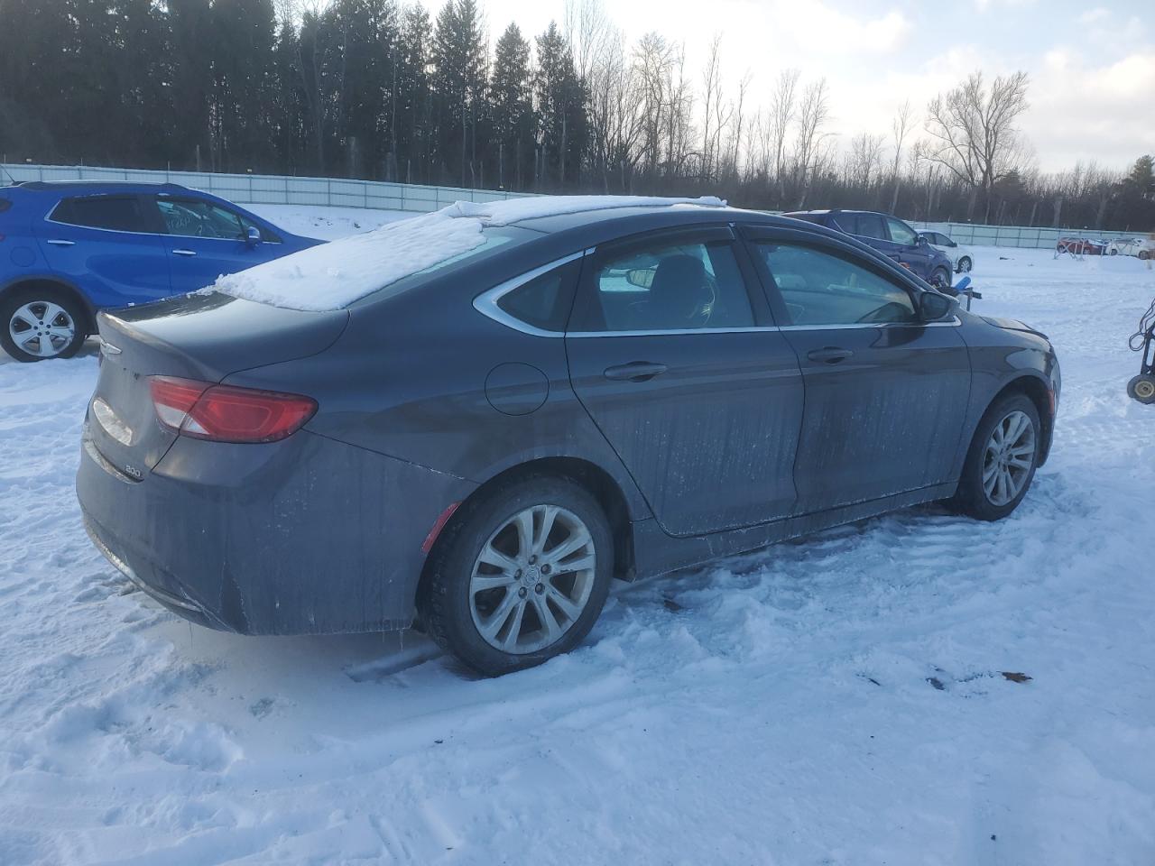 2015 Chrysler 200 - Image 3