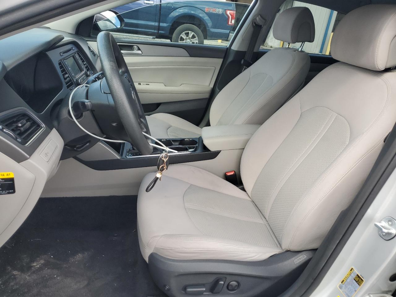 2015 Hyundai Sonata - Image 7