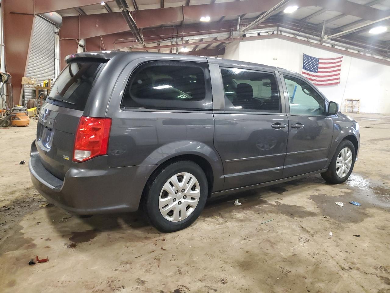 2016 Dodge Caravan - Image 3