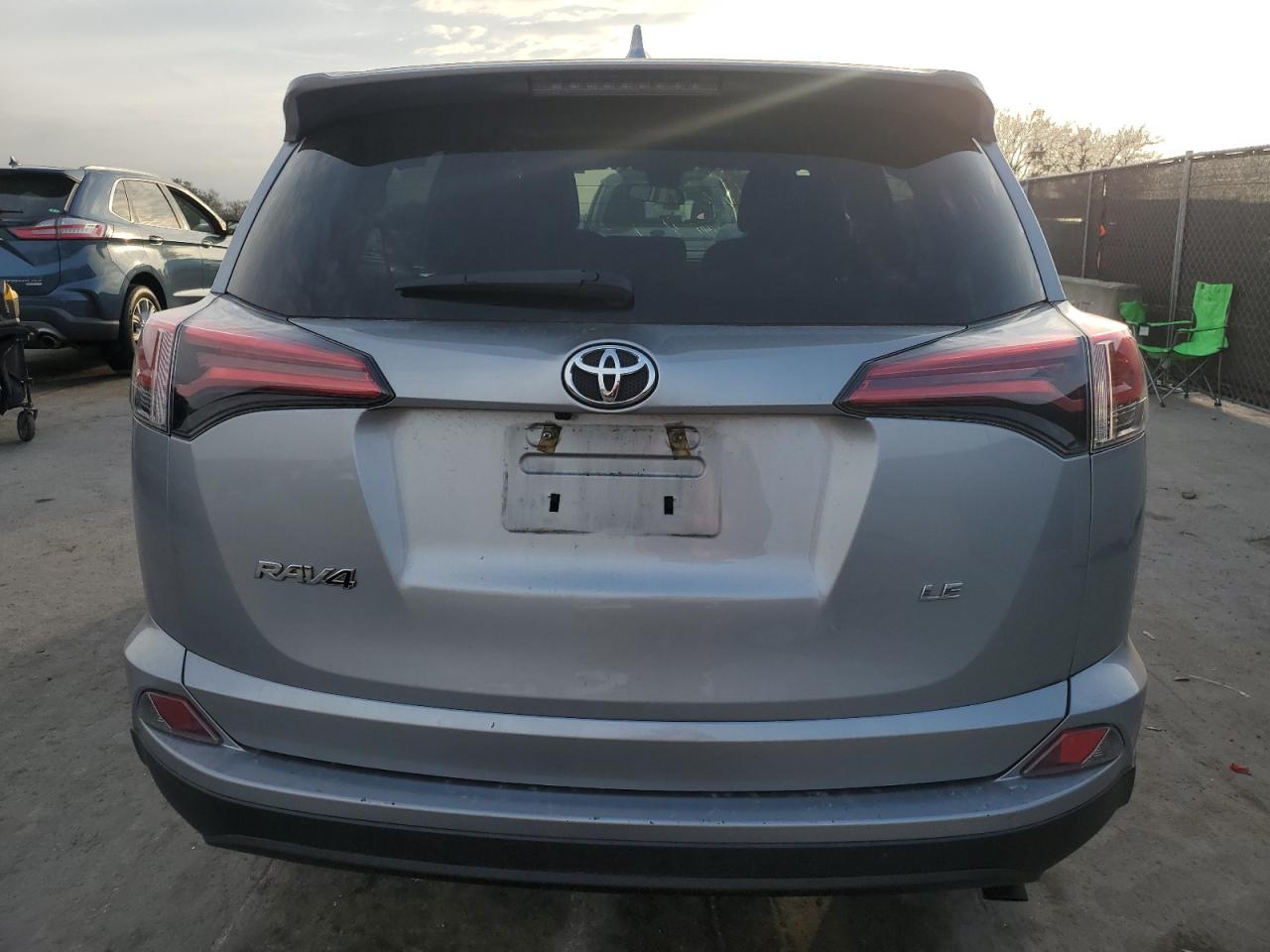 2018 Toyota RAV 4 - Image 6