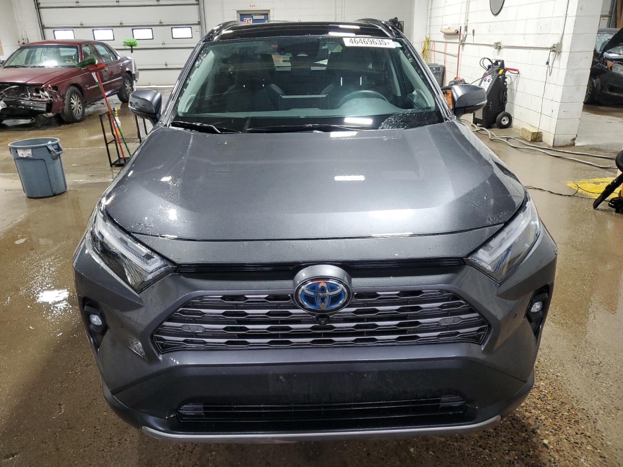 2022 Toyota RAV 4 - Image 5