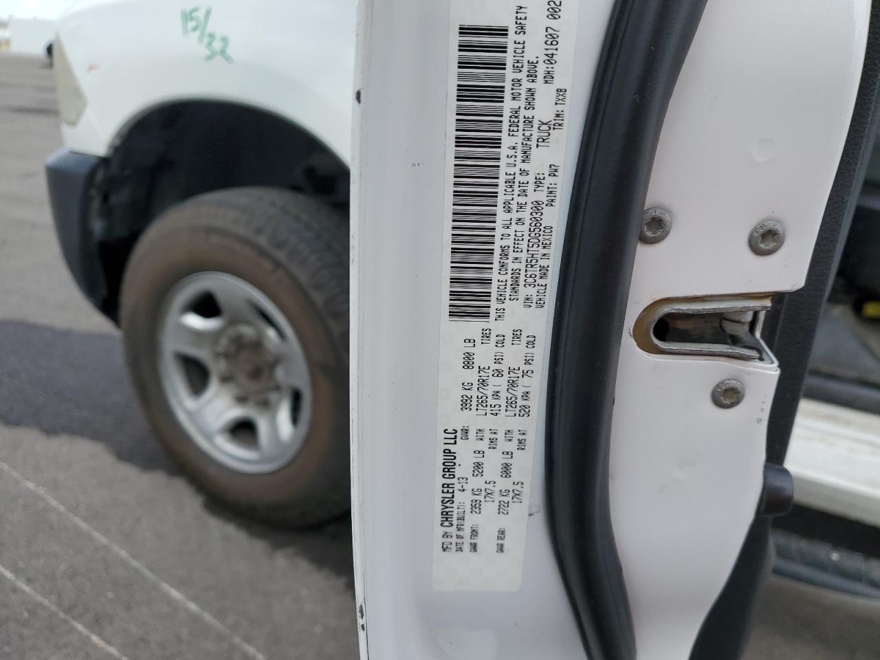 2013 RAM 2500 - Image 12