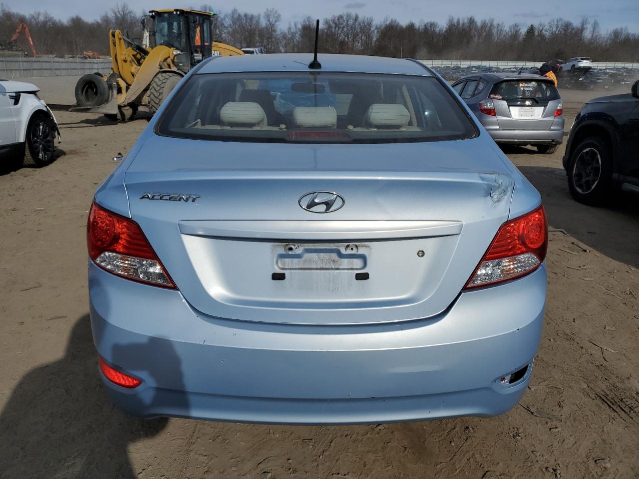 2013 Hyundai Accent - Image 6