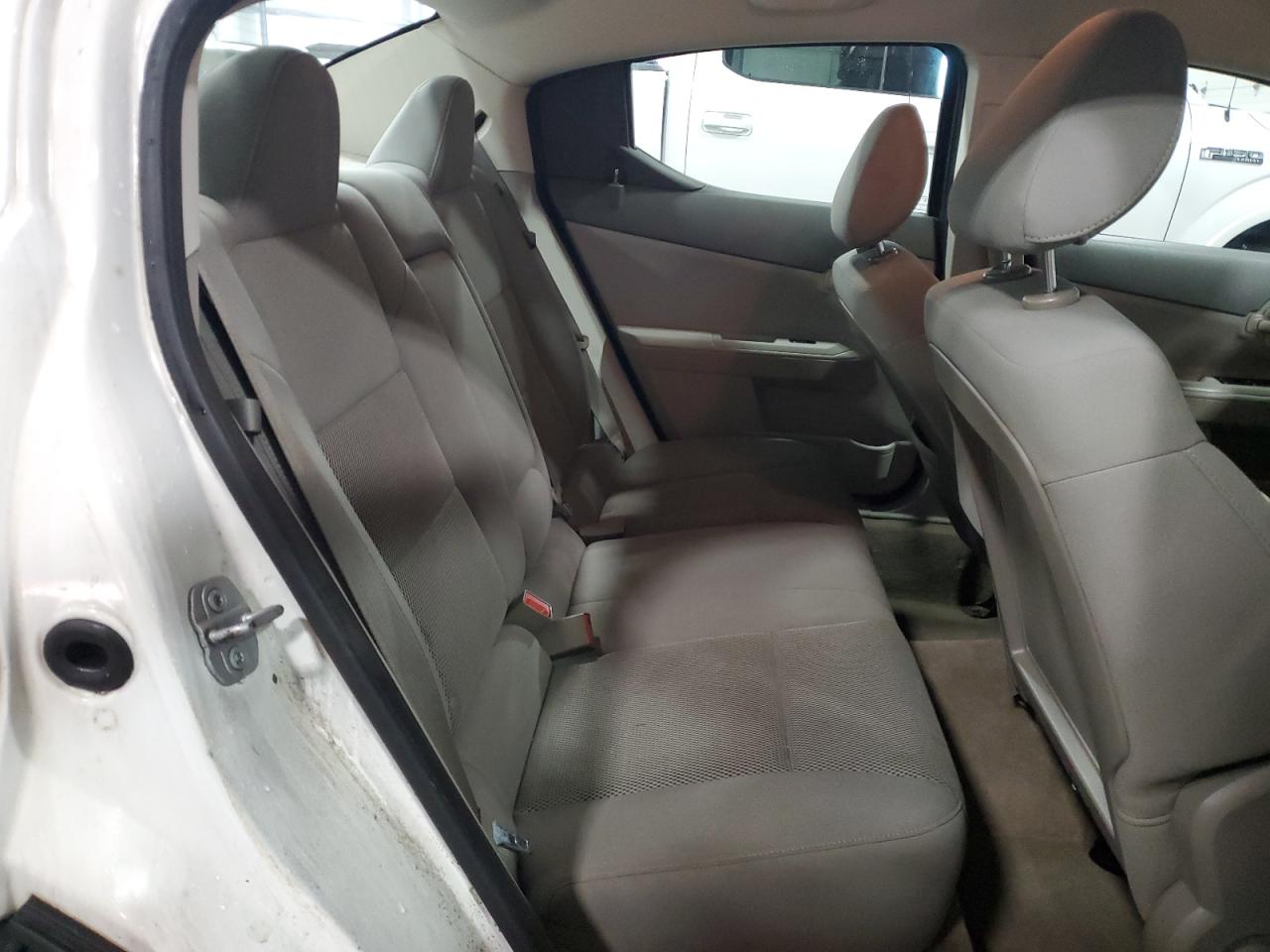 2008 Dodge Avenger - Image 10