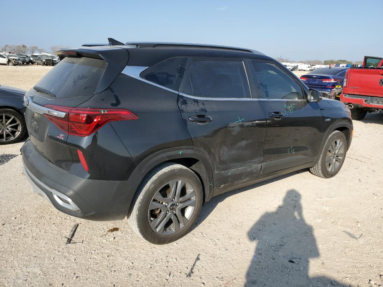 2021 Kia Seltos - Image 3