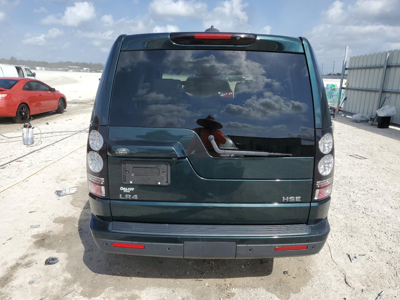 2015 Land Rover LR4 - Image 6