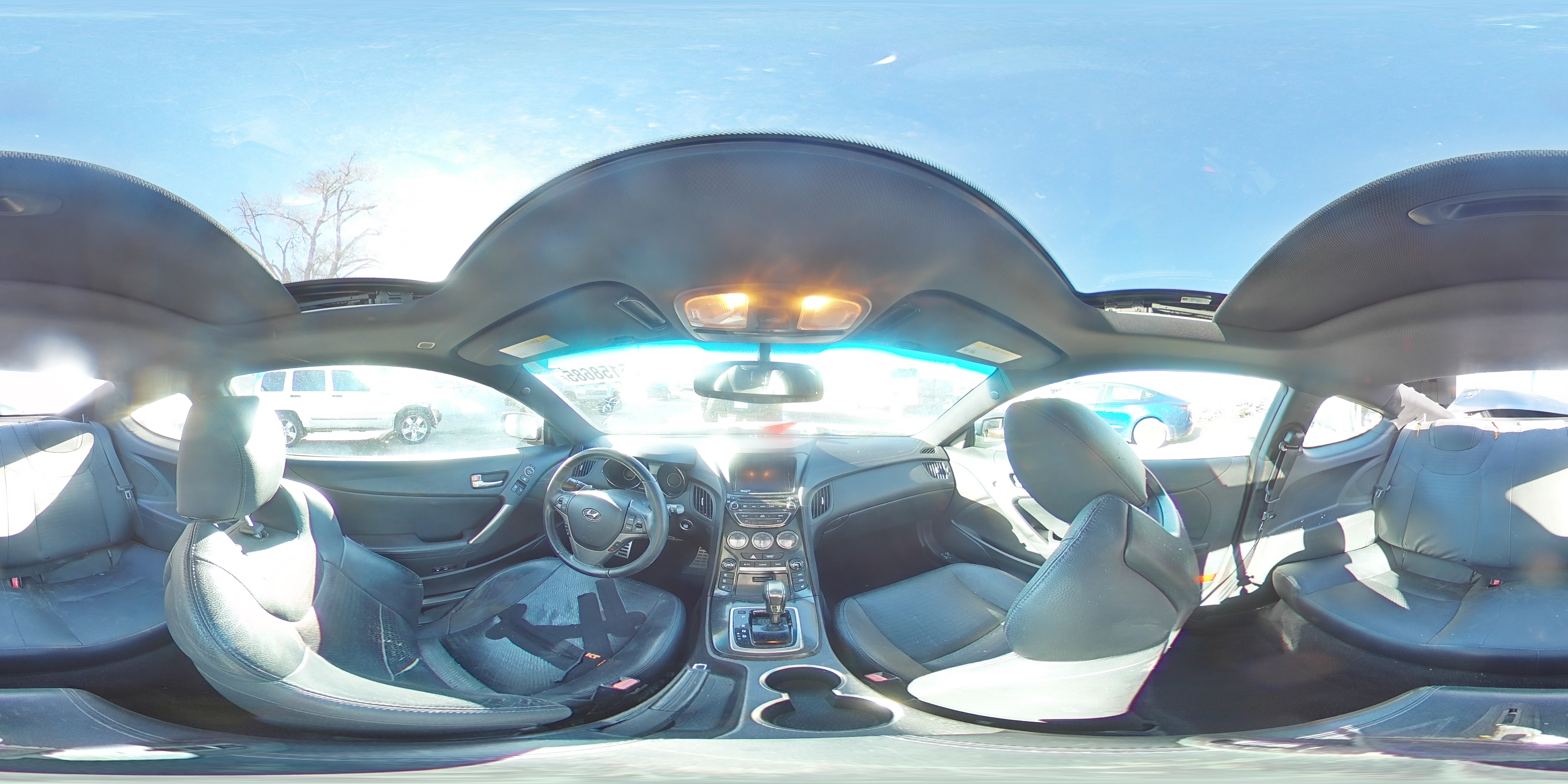 2016 Hyundai Genesis - Image 13