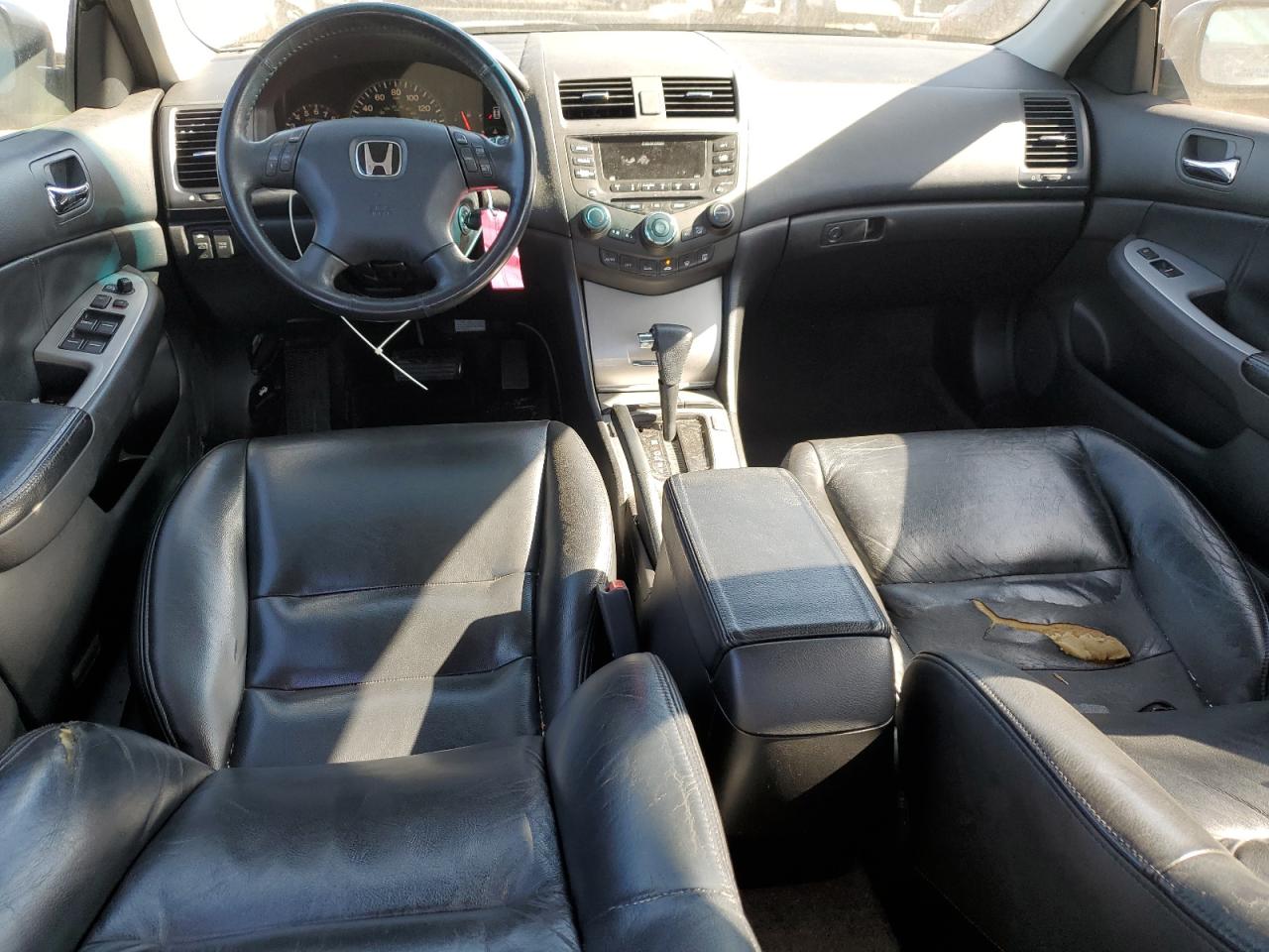 2003 Honda Accord - Image 8