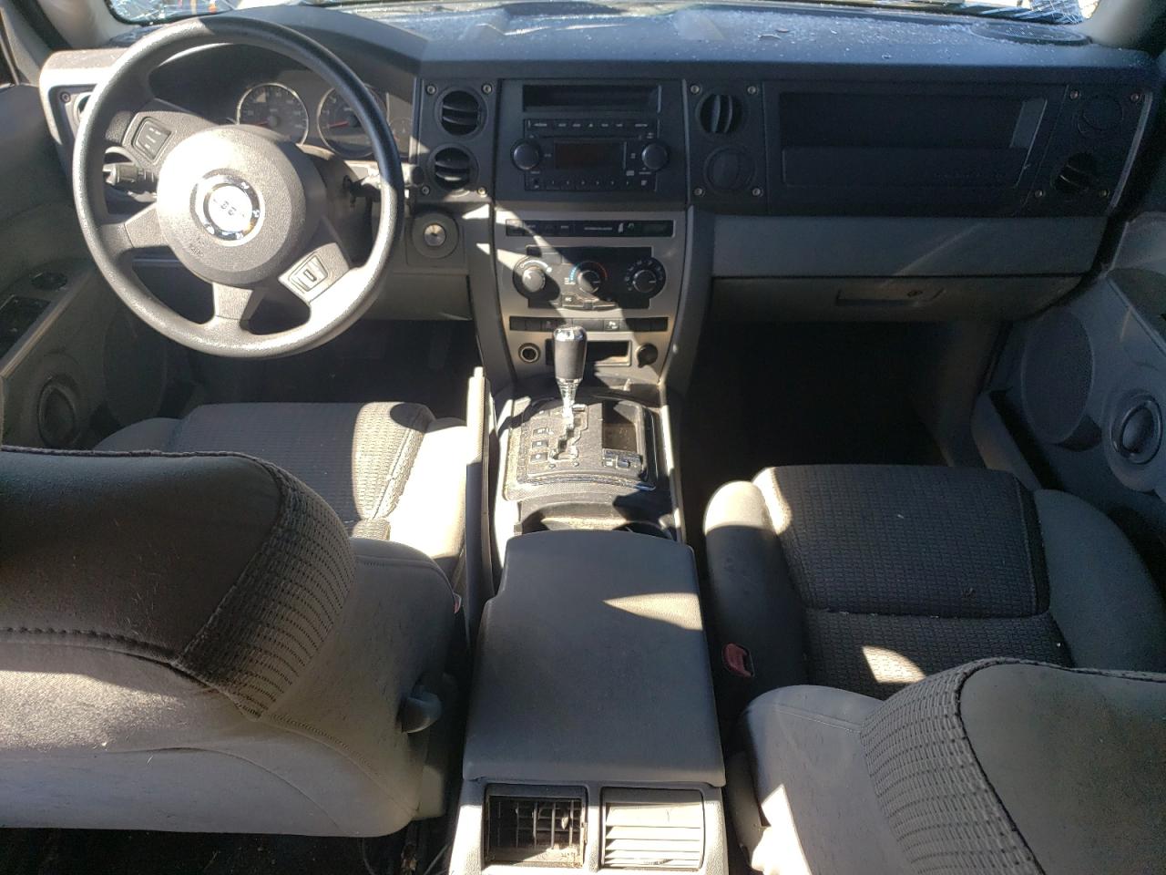 2006 Jeep Commander - Image 8