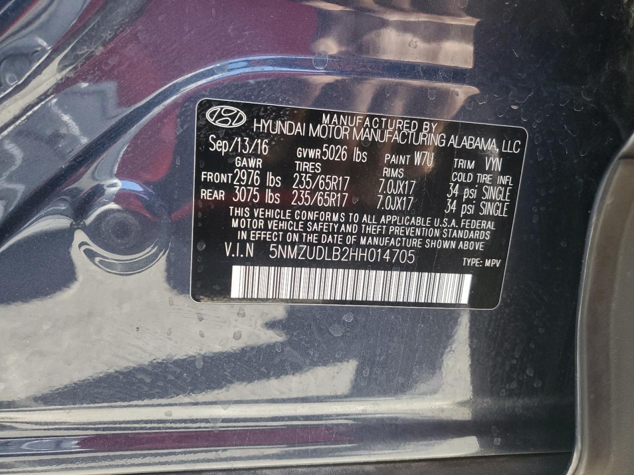 2017 Hyundai Santa Fe - Image 13