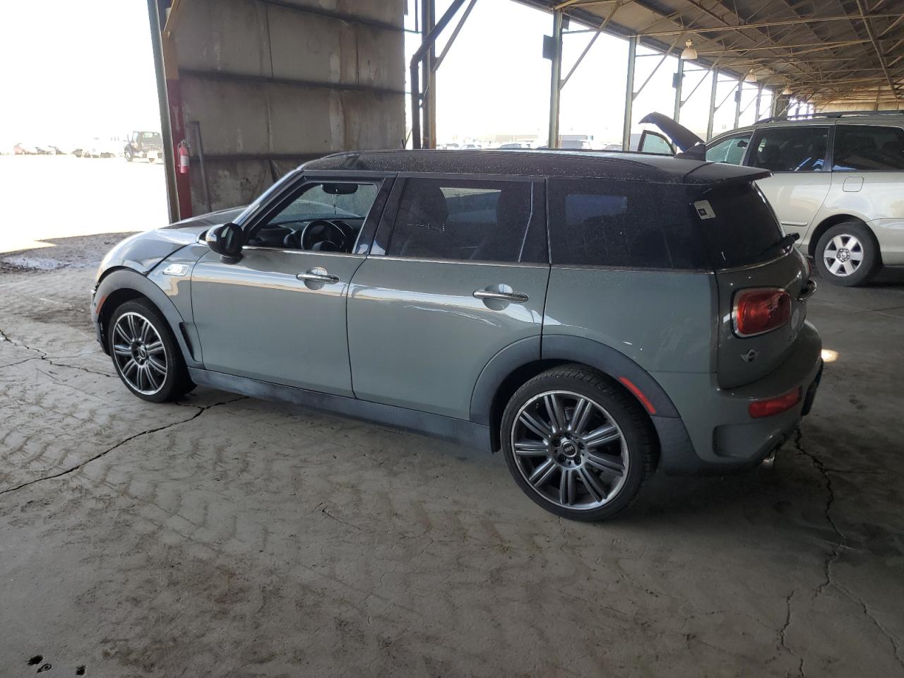 2018 MINI Cooper - Image 2