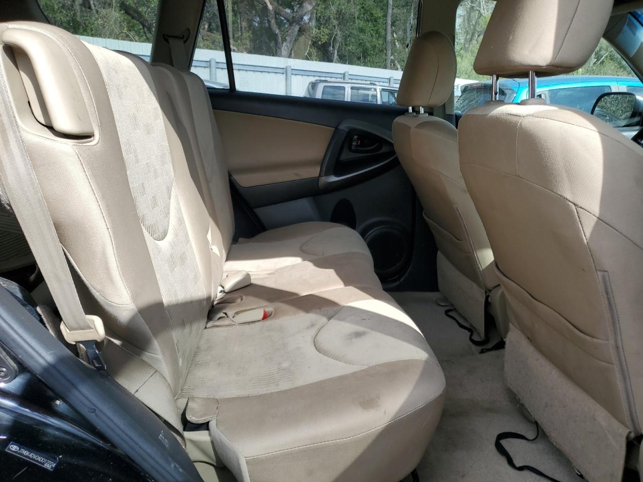 2010 Toyota RAV 4 - Image 11