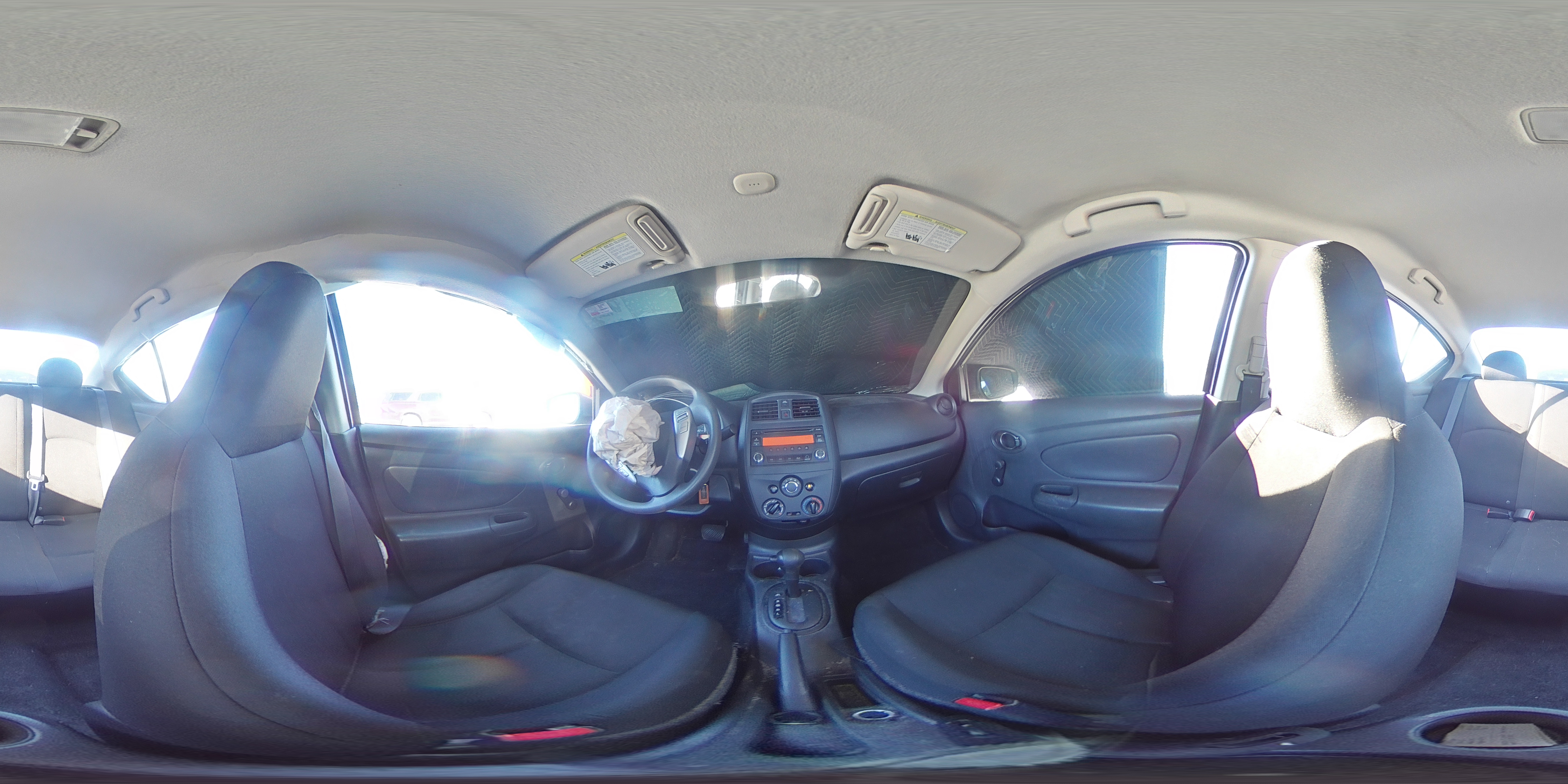 2016 Nissan Versa - Image 13