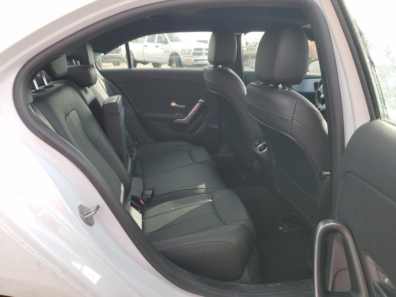 2020 Mercedes-Benz A-klasse - Image 11