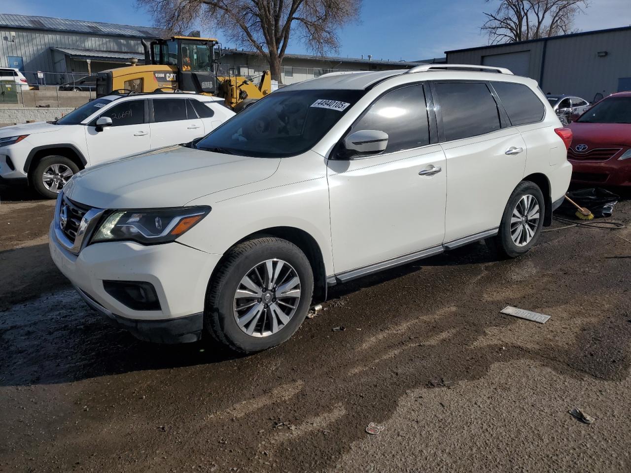 2018 Nissan Pathfinder - Image 1