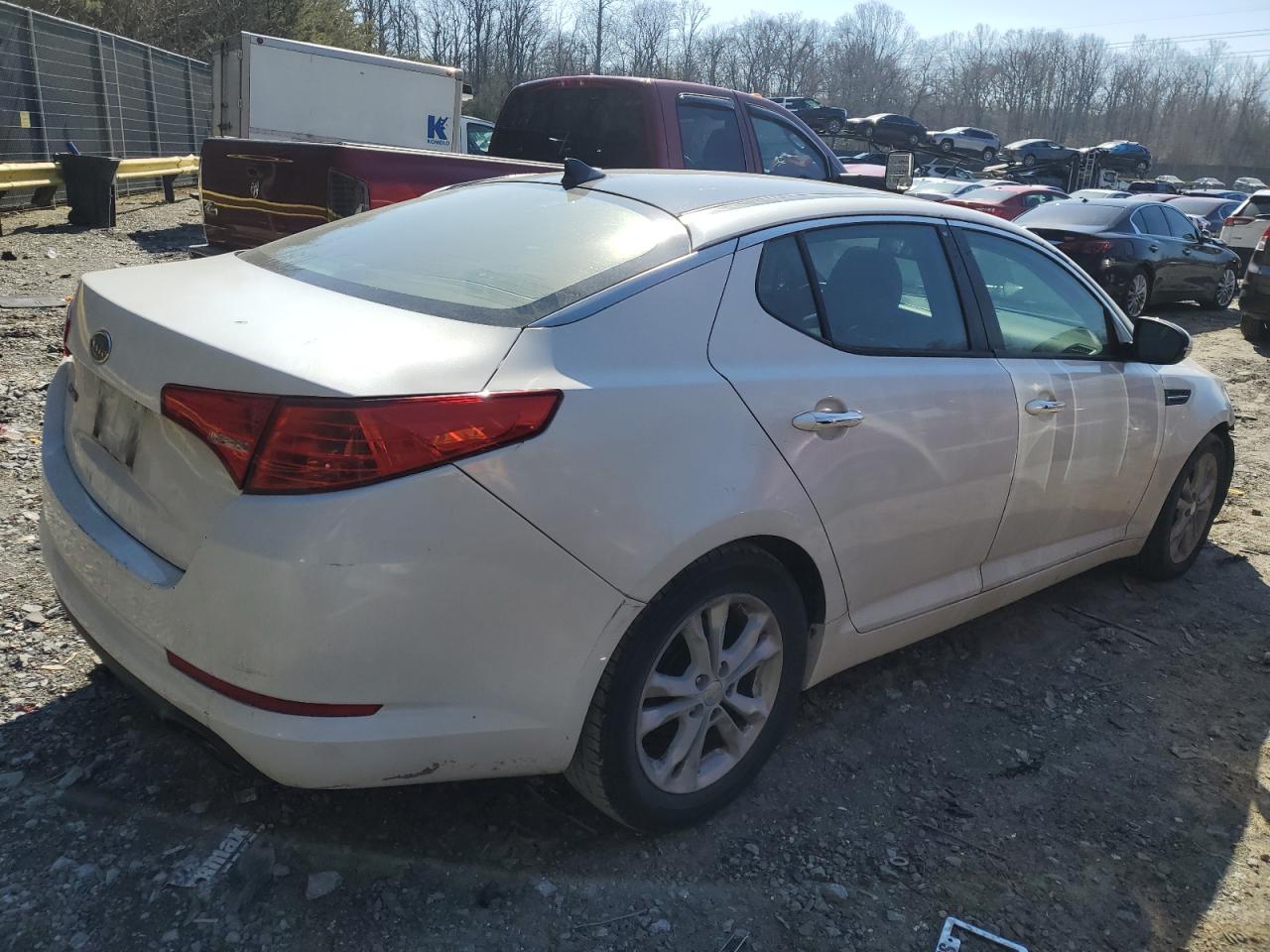 2012 Kia Optima - Image 3