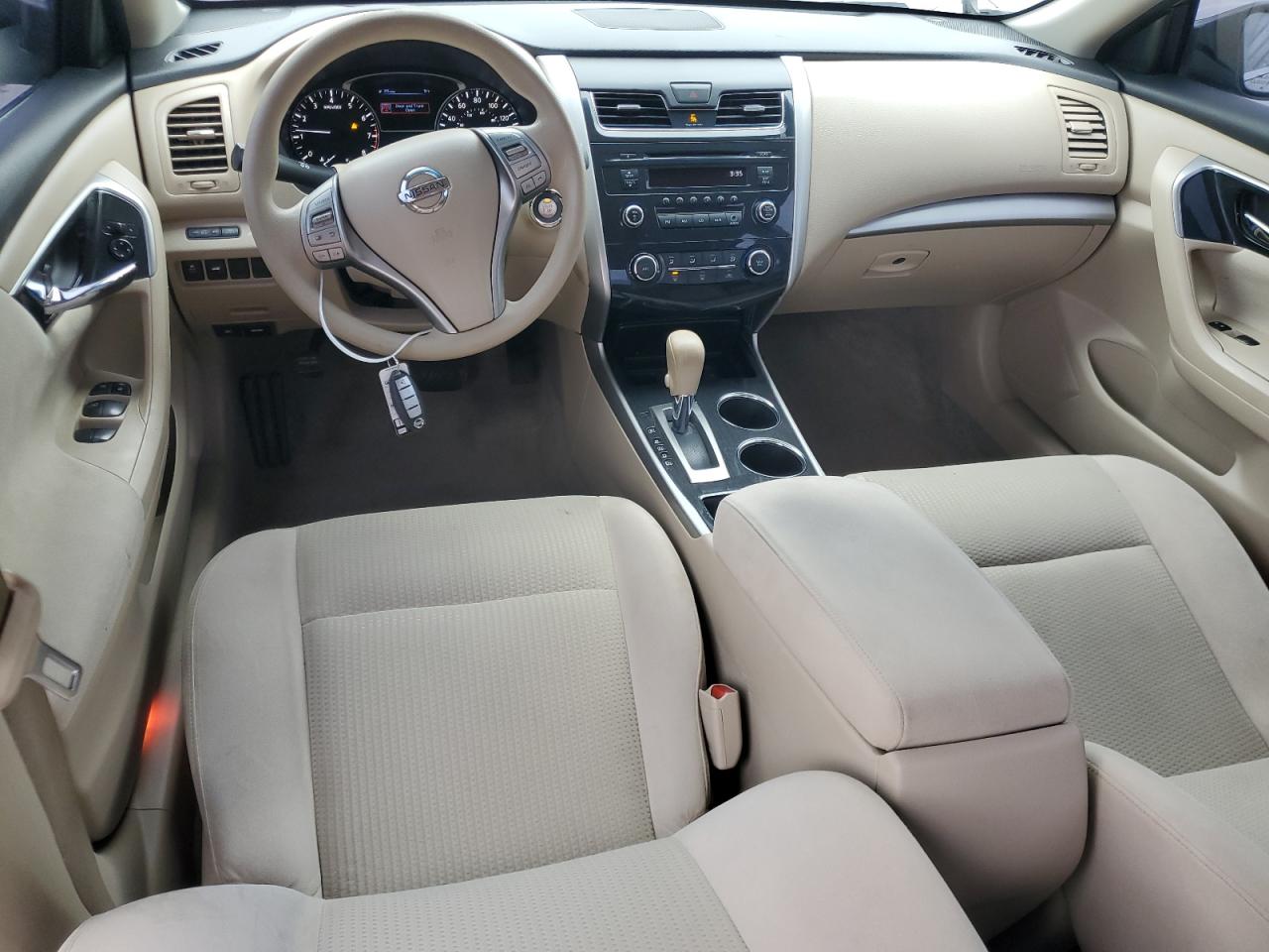 2014 Nissan Altima - Image 8