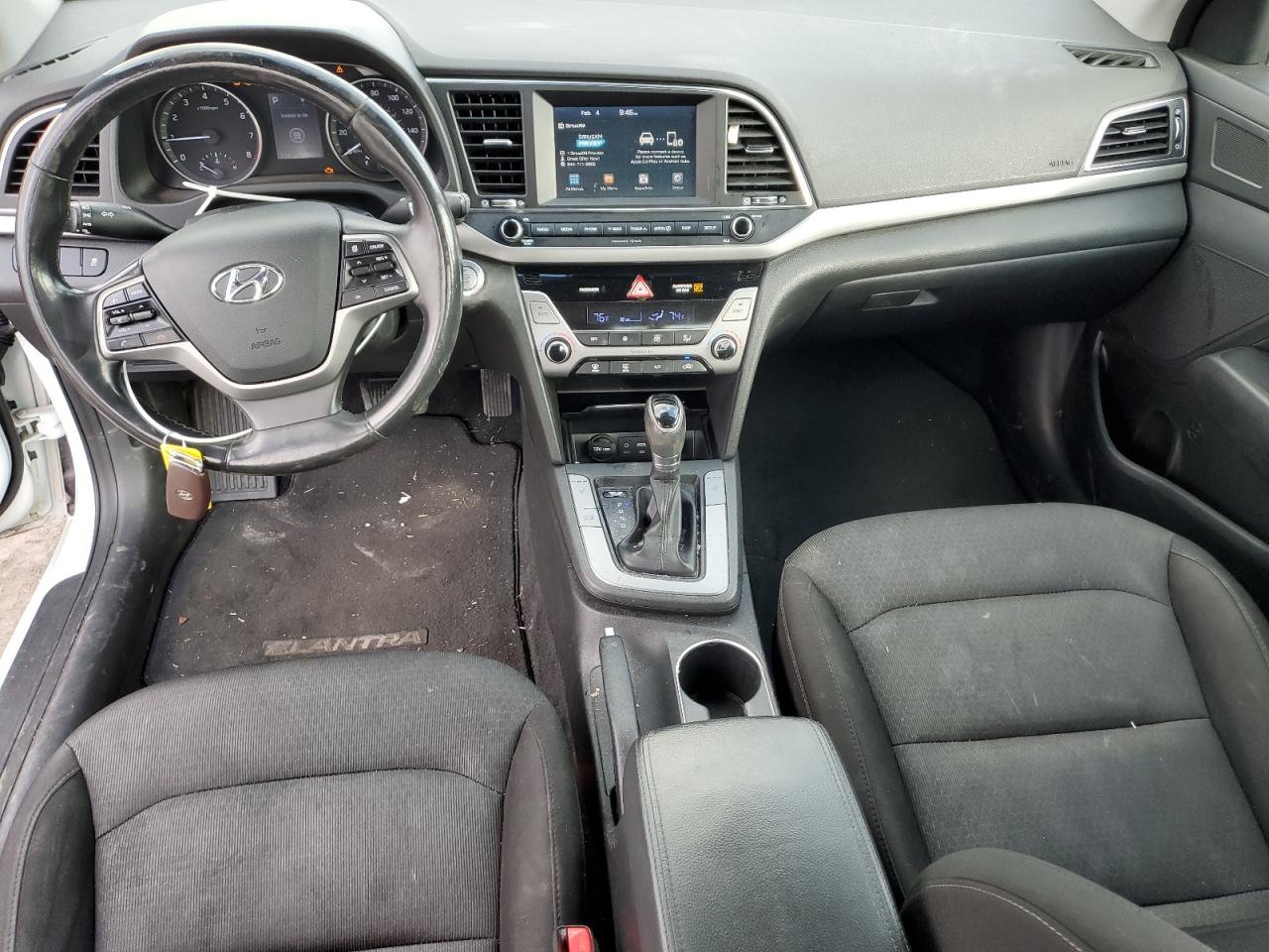 2017 Hyundai Elantra - Image 8