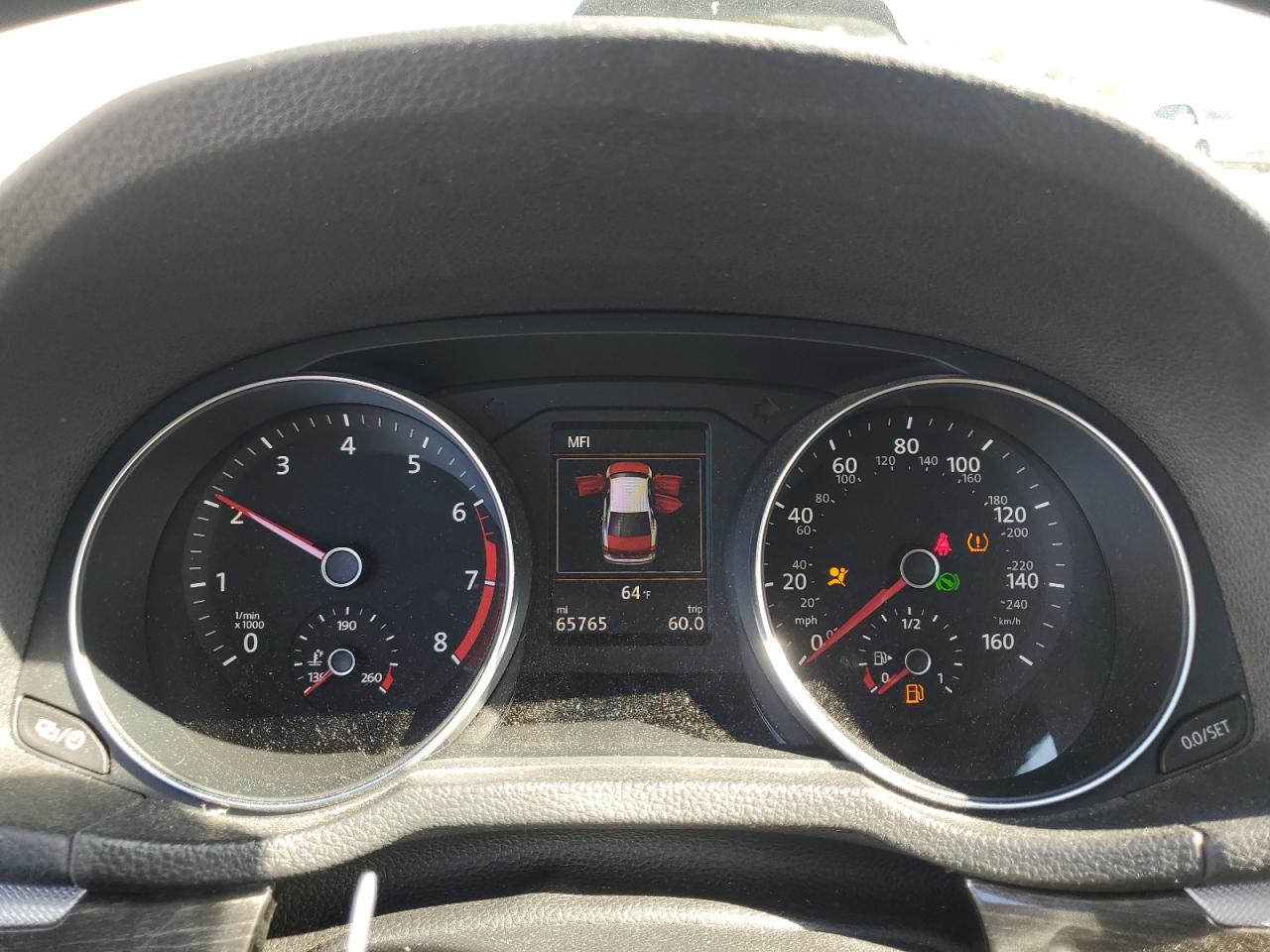 2017 Volkswagen Passat - Image 9