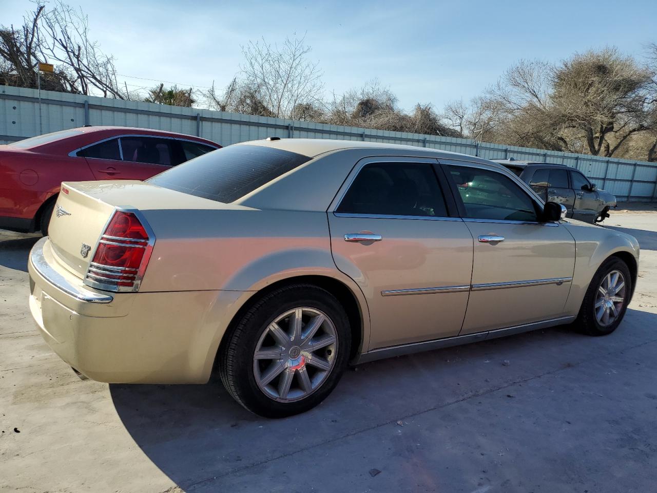 2010 Chrysler 300 - Image 3