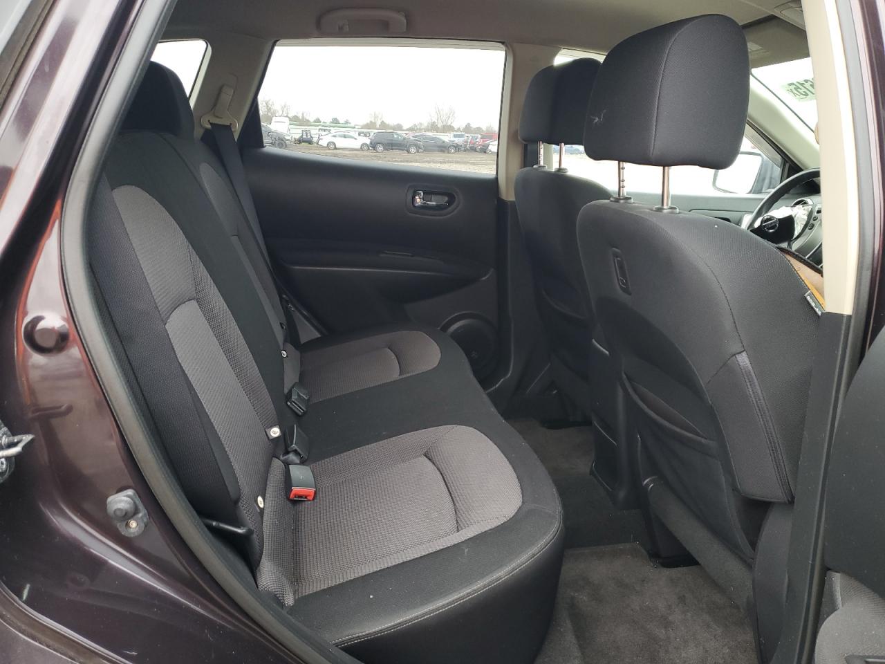 2011 Nissan Rogue - Image 10