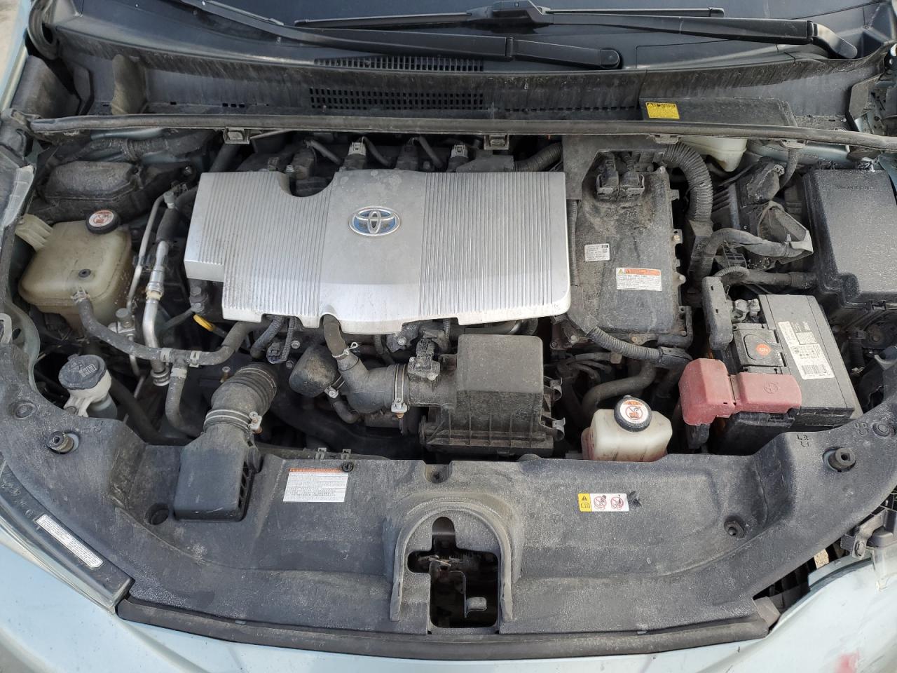2018 Toyota Prius - Image 12