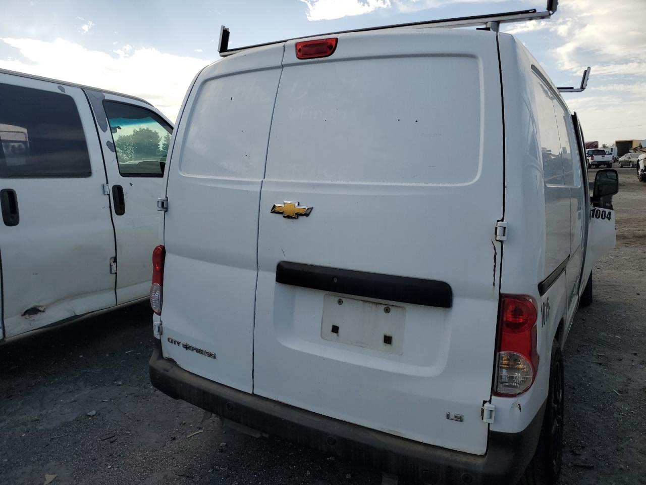 2015 Chevrolet Express - Image 3