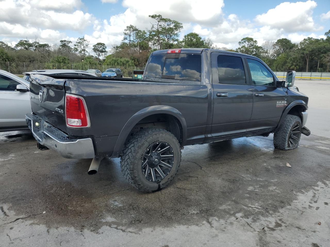 2014 RAM 2500 - Image 3