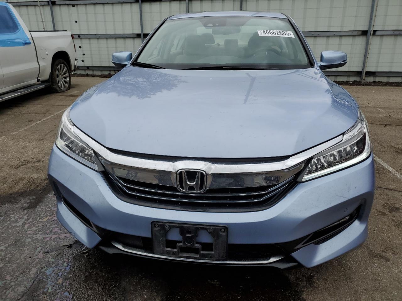 2017 Honda Accord - Image 5