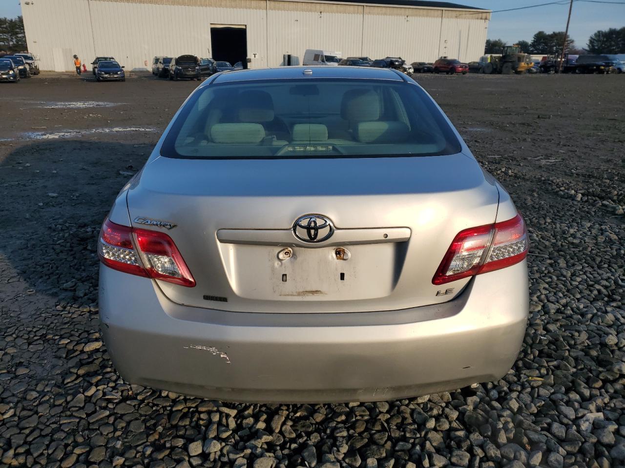 2010 Toyota Camry - Image 6