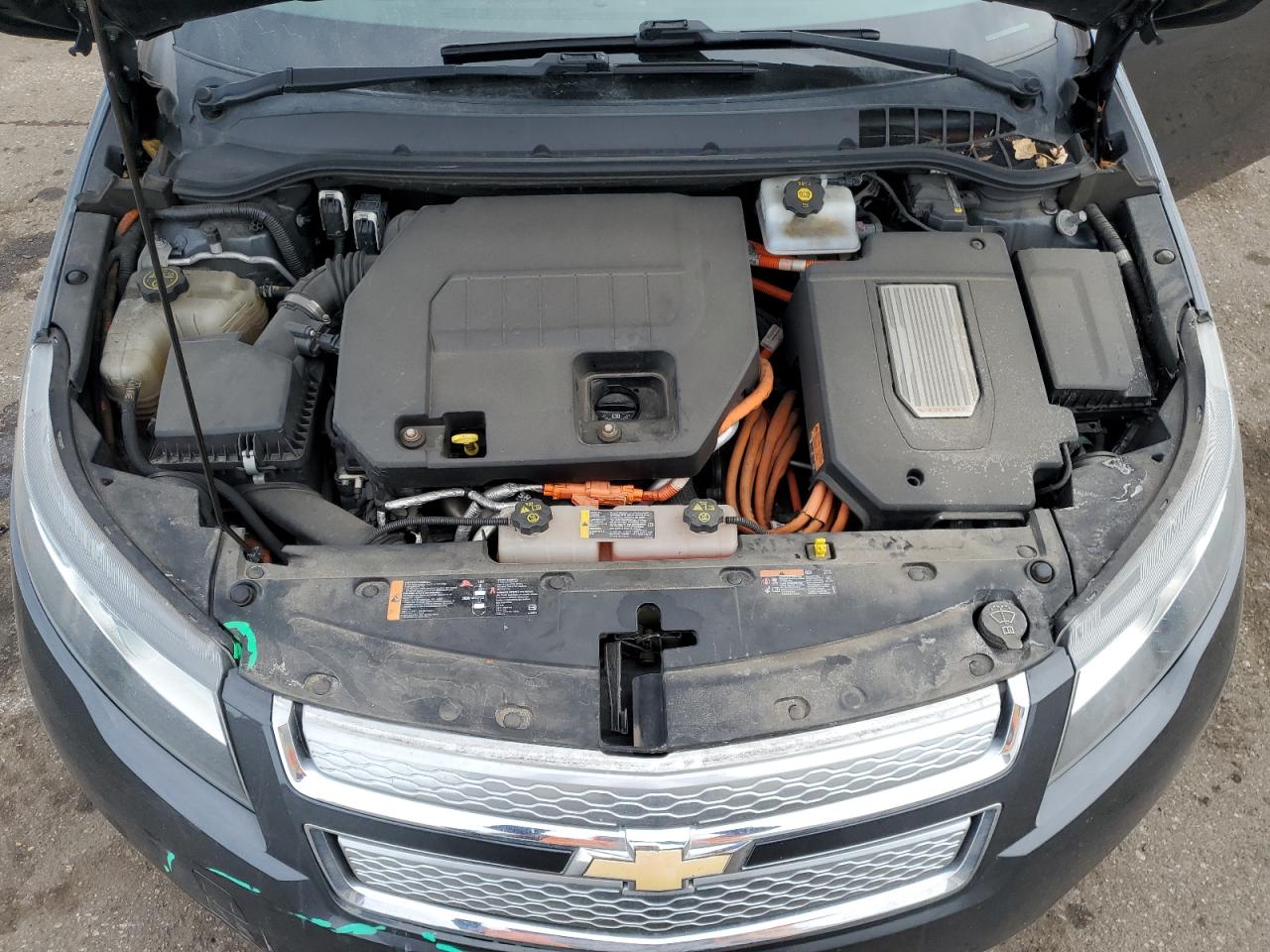 2013 Chevrolet Volt - Image 11