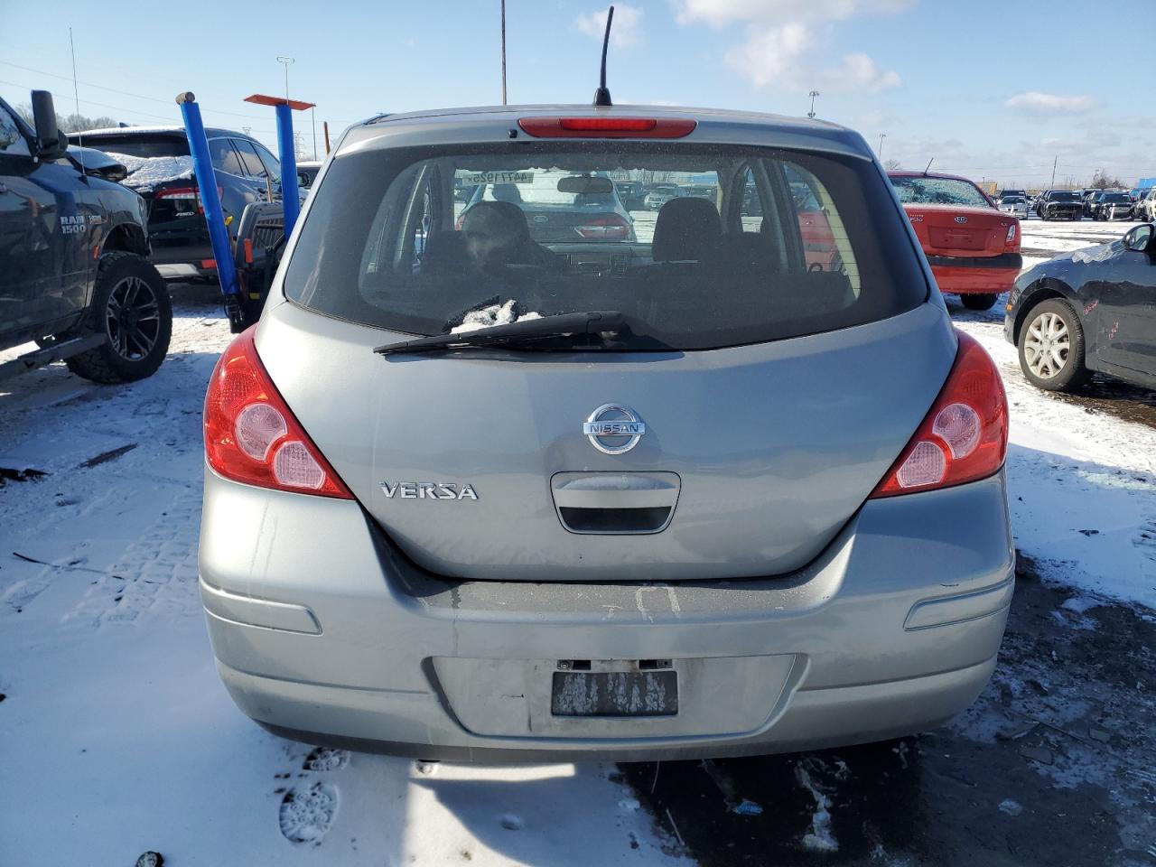 2010 Nissan Versa - Image 6
