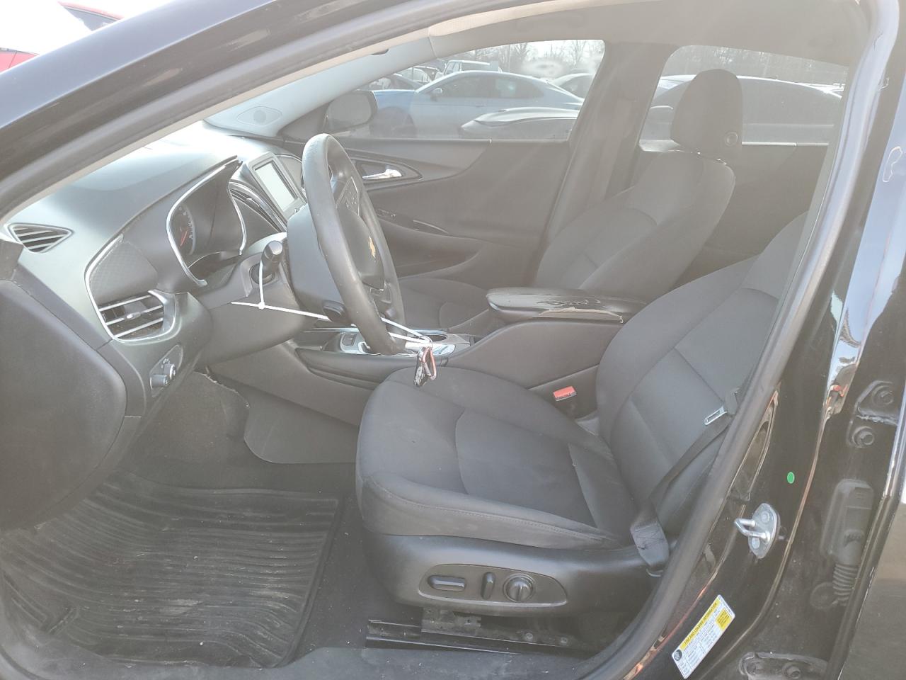 2017 Chevrolet Malibu - Image 7