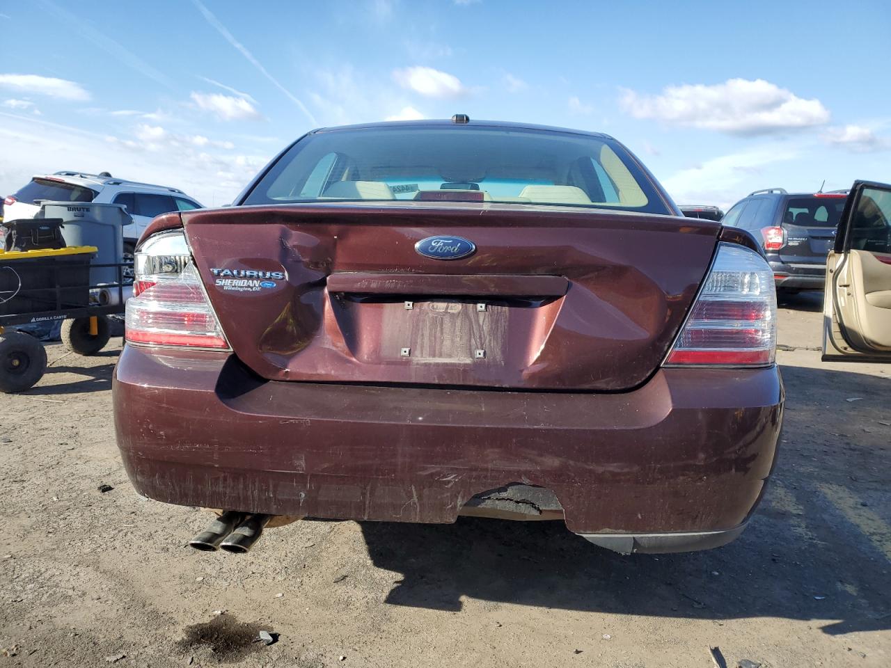 2009 Ford Taurus - Image 6