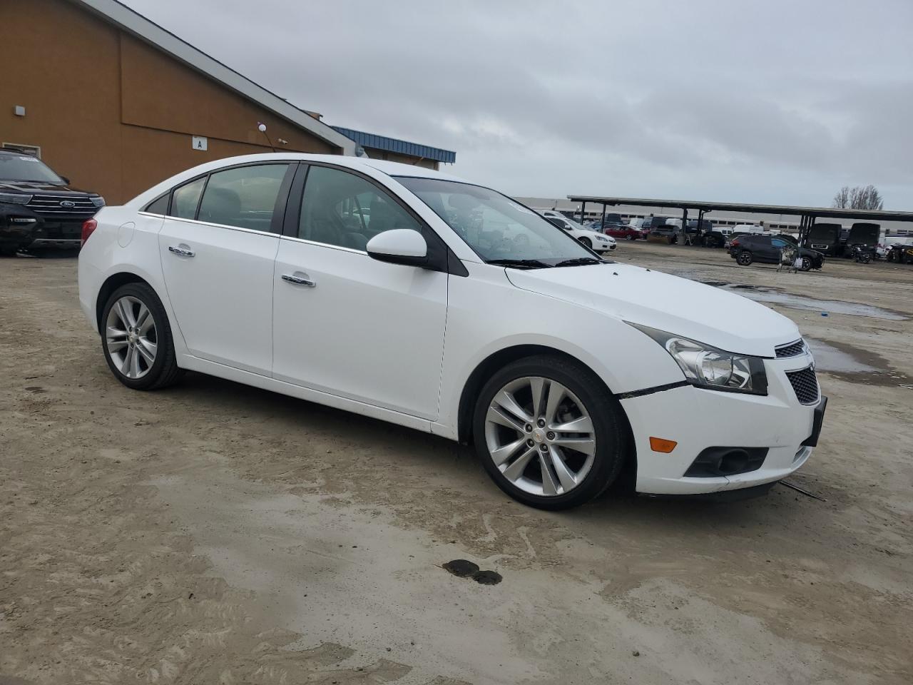 2014 Chevrolet Cruze - Image 4