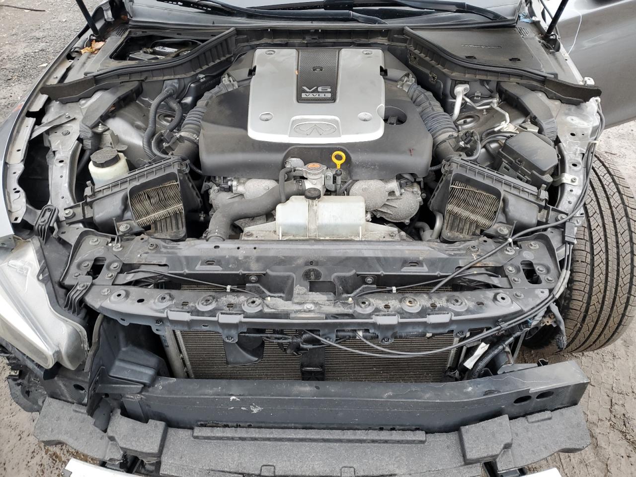 2015 Infiniti Q50 - Image 11
