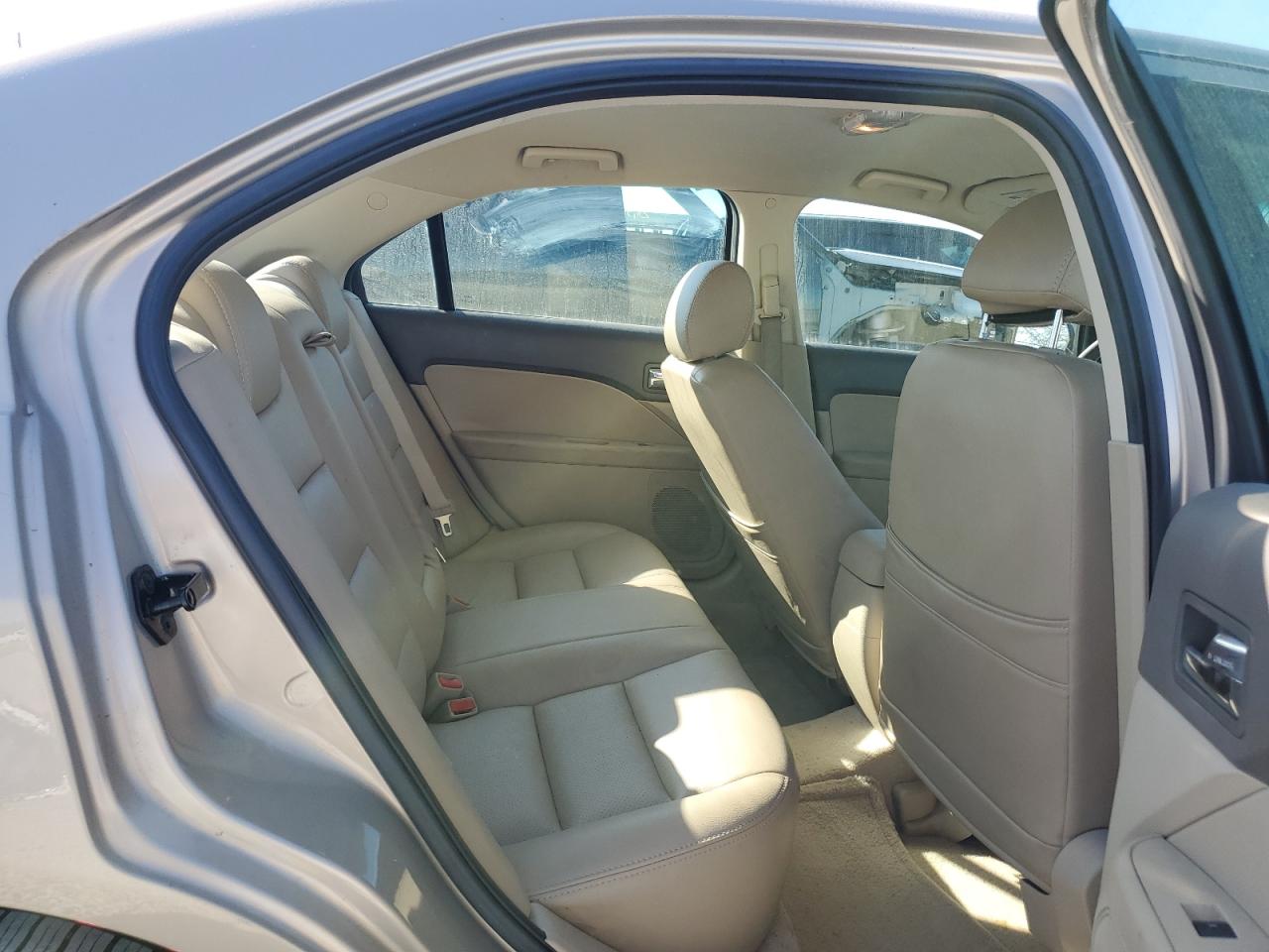 2006 Ford Fusion - Image 10
