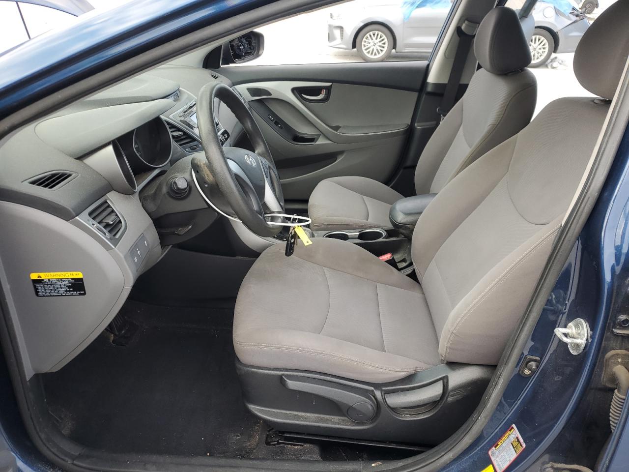 2016 Hyundai Elantra - Image 7