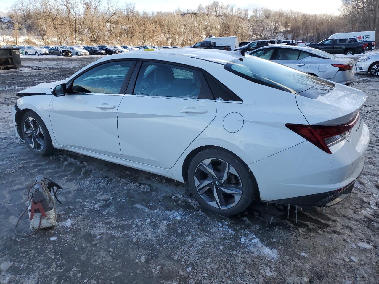 2021 Hyundai Elantra - Image 2
