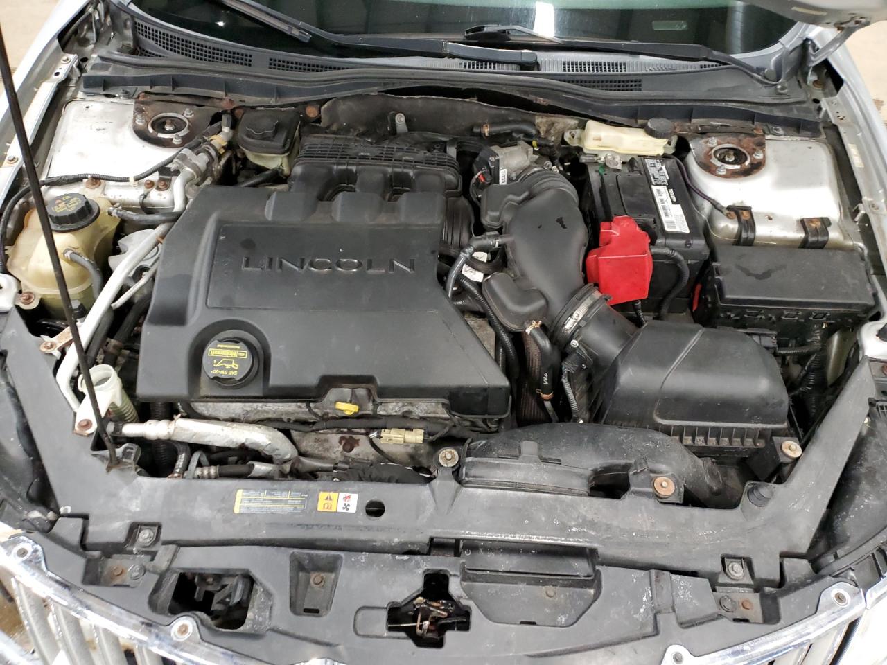 2011 Lincoln MKZ - Image 11