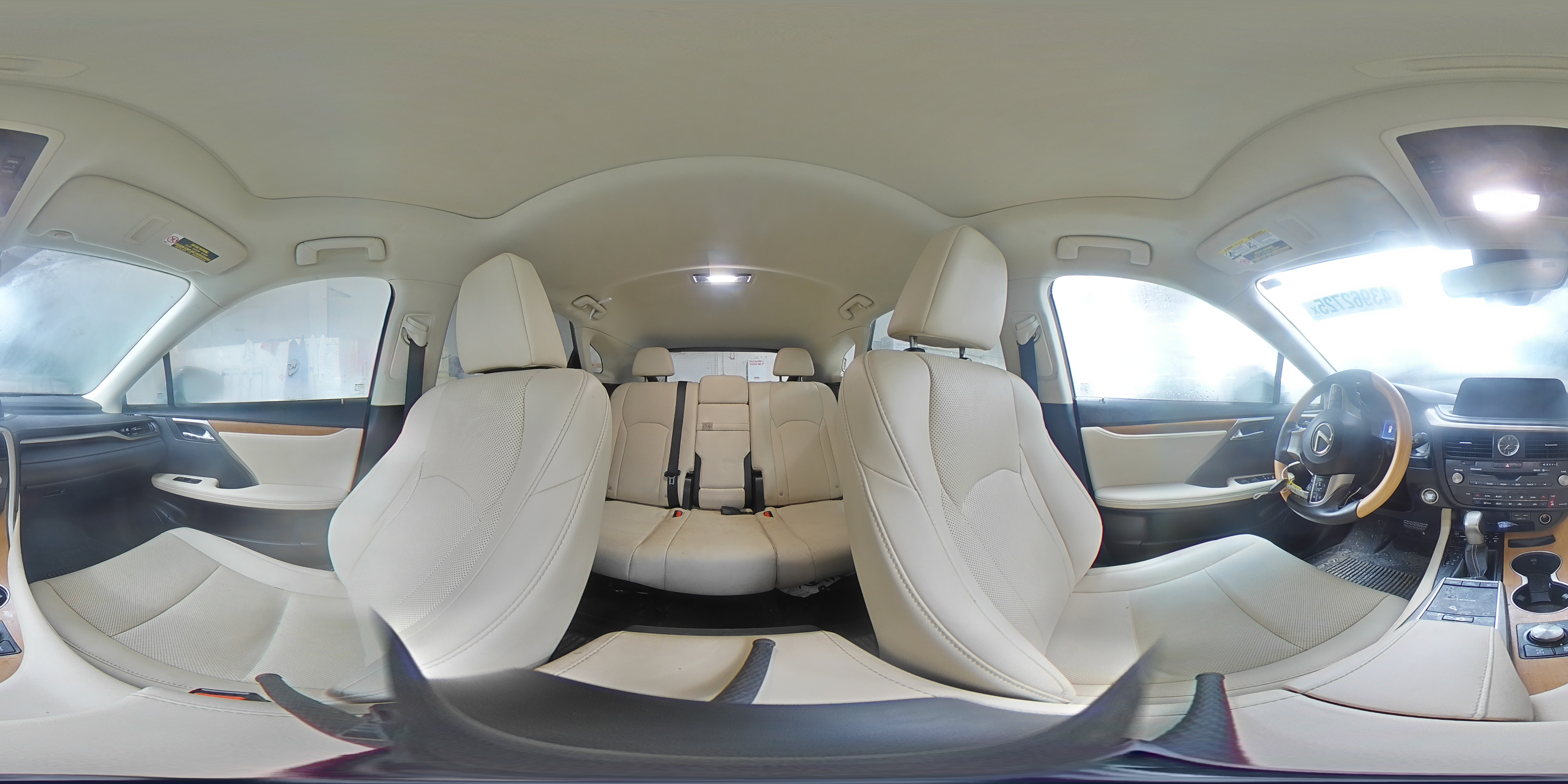 2022 Lexus RX - Image 15