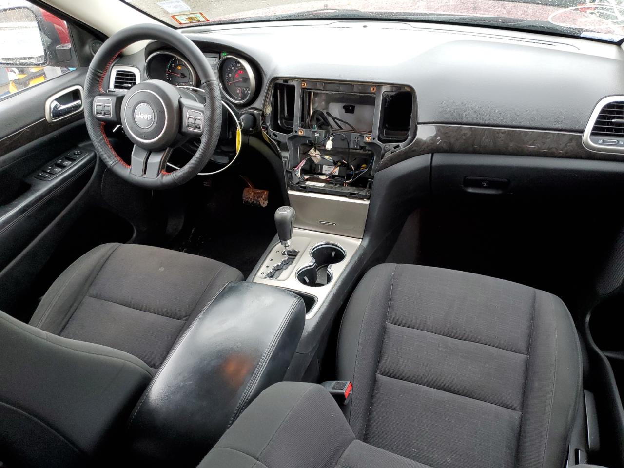 2013 Jeep Grand Cherokee - Image 8