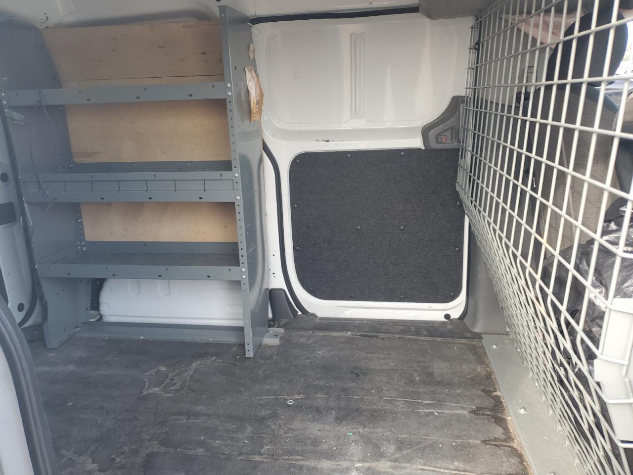 2015 Nissan NV200 - Image 11