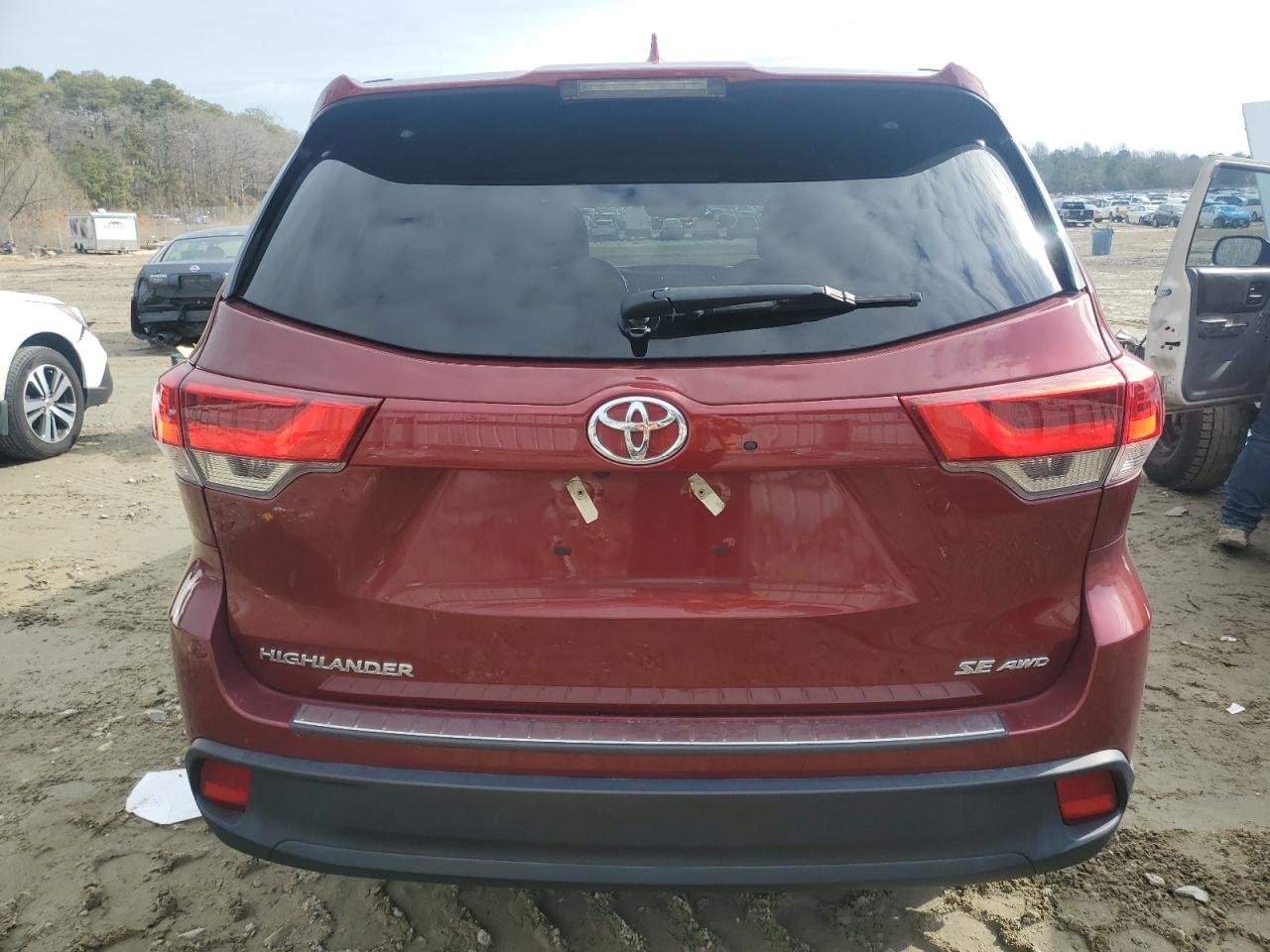2018 Toyota Highlander - Image 6